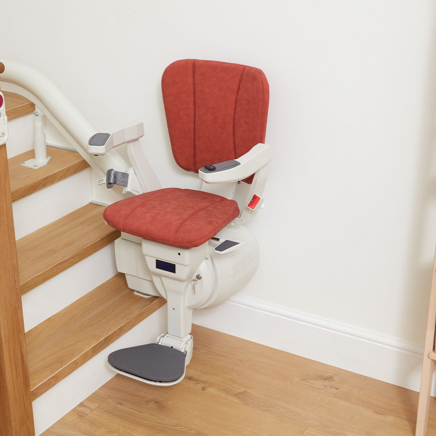 Ergo_Ultimate_Chair_Red Dekoratives Element